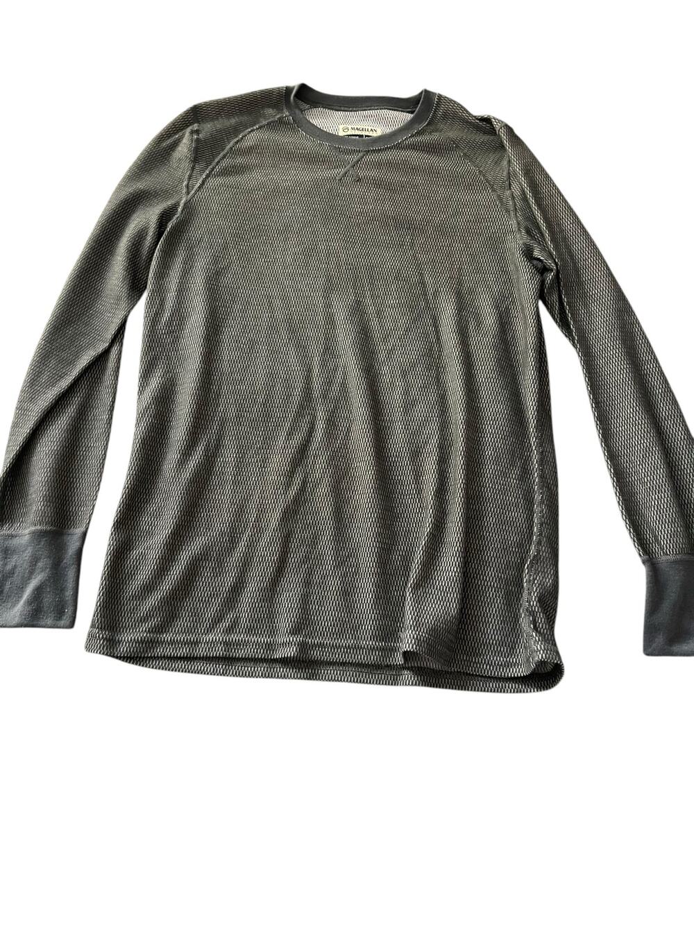 Magellan Outdoors Gray Long Sleeve Crew Neck Classic Fit Shirt Men's Size Large